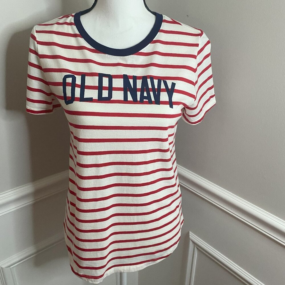 Old Navy Stripped T-shirt size Medium Multi color